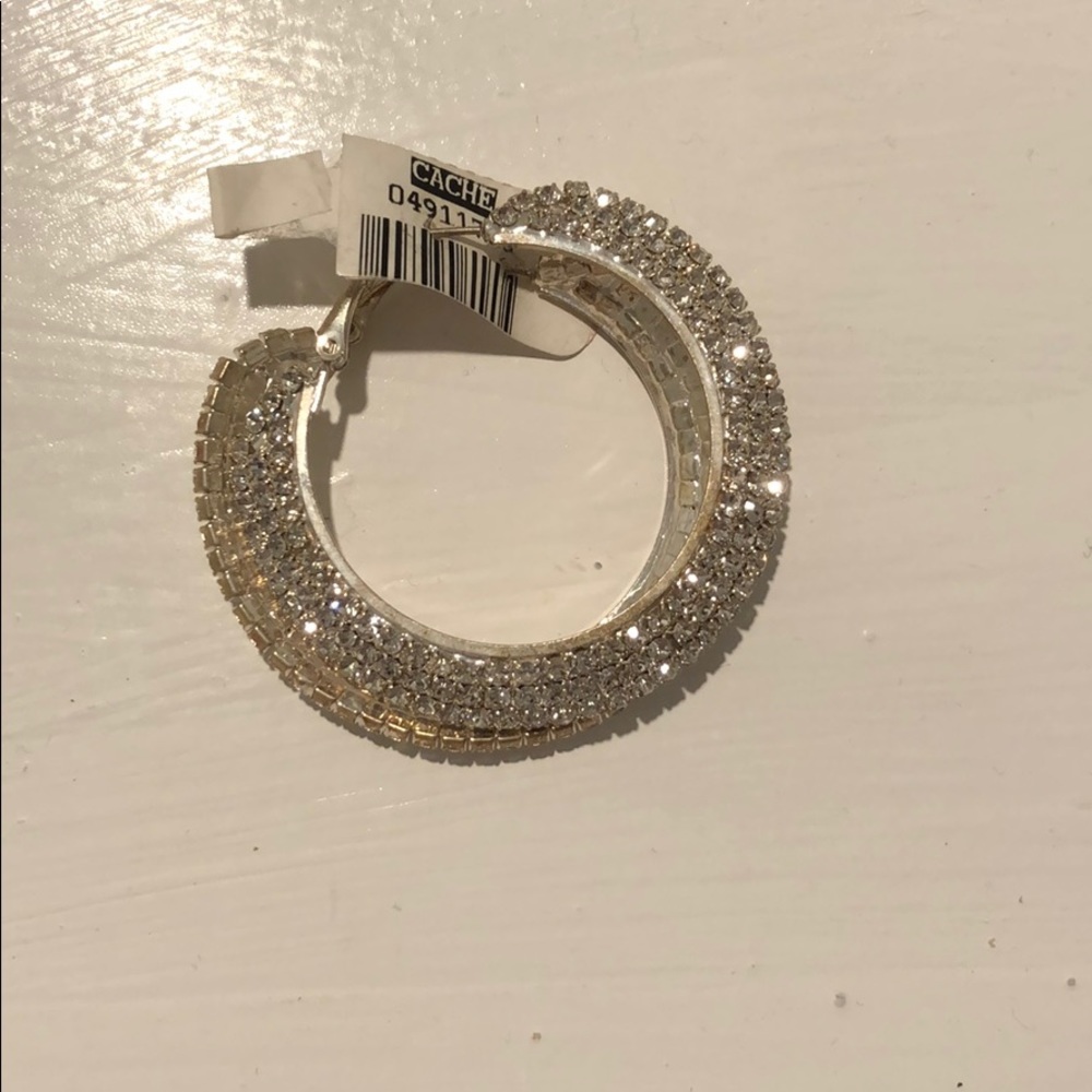 Cache silver hoops